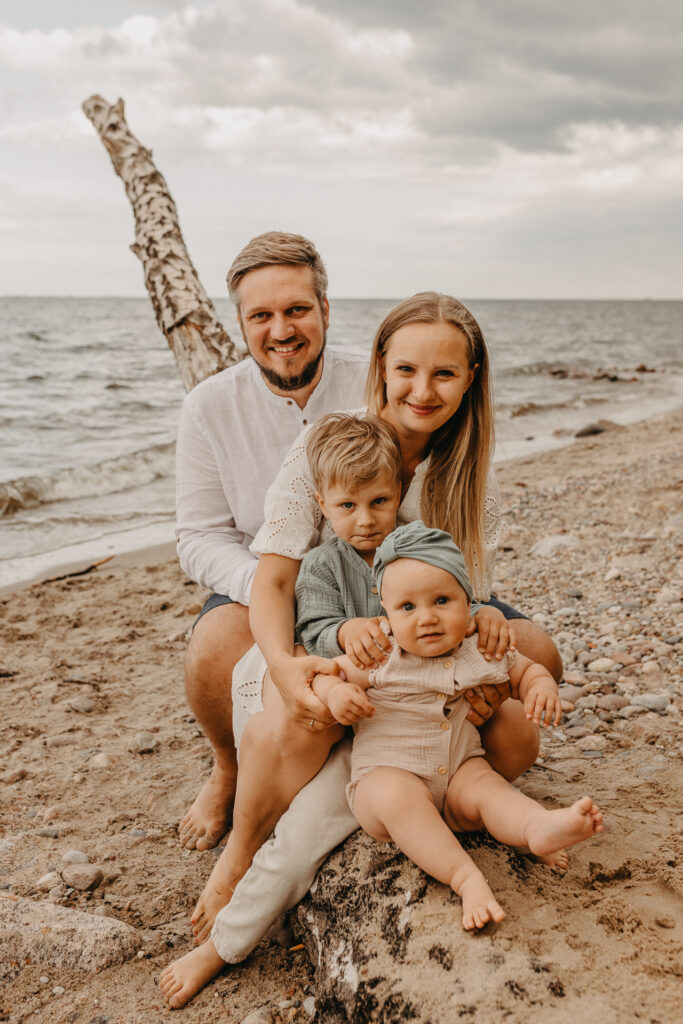 Fotograf na sesję na plaży Mechelinki